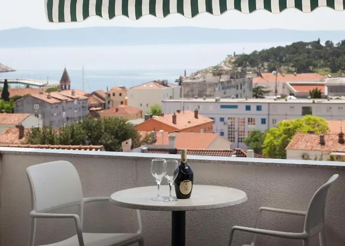 Town And Experience Appartement Makarska