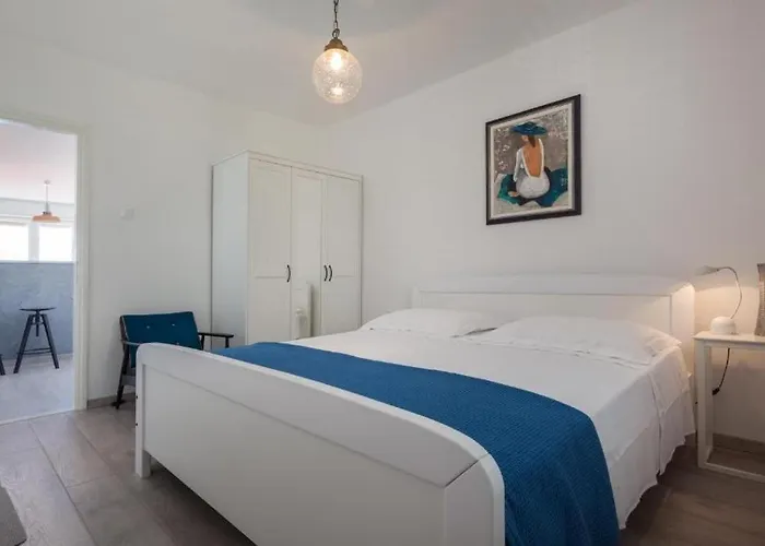 Town And Experience Apartment